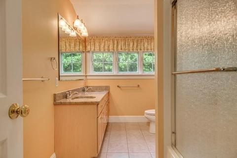 15 Old Tavern Ln, Sutton, MA 01590 photo 23
