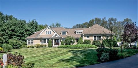 15 Old Tavern Ln, Sutton, MA 01590 photo 1