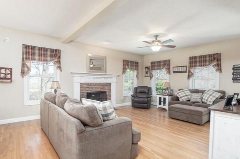 89 River Rd, Pepperell, MA 01463 photo 5