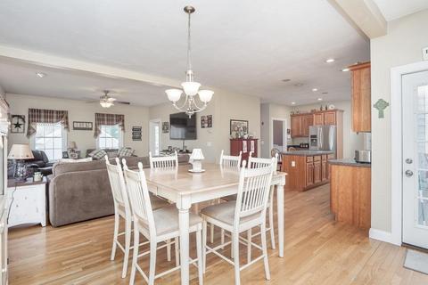 89 River Rd, Pepperell, MA 01463 photo 12