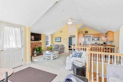 9 Circle Dr, Wareham, MA 02571 photo 8