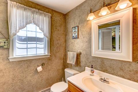 36 Pleasant, Upton, MA 01568 photo 19