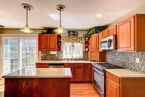 36 Pleasant, Upton, MA 01568 photo 6