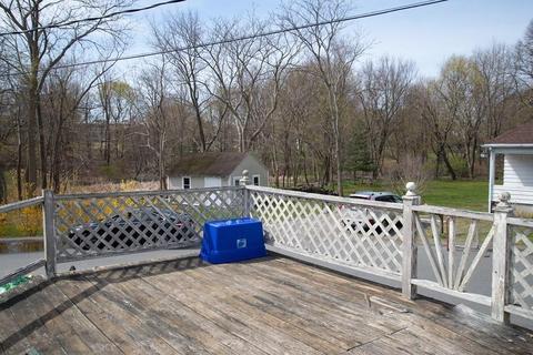 19 Burroughs St, Danvers, MA 01923 photo 4