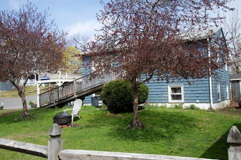 19 Burroughs St, Danvers, MA 01923 photo 8
