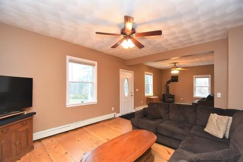 116 South Rd, Pepperell, MA 01463 photo 6