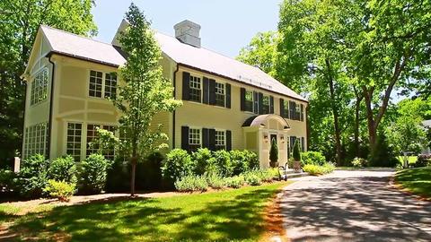 8 Monadnock Rd, Wellesley, MA 02481 photo 1