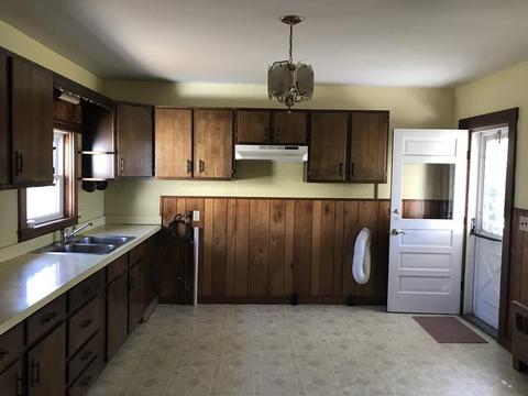 66 Oxford St, Fall River, MA 02721 photo 5