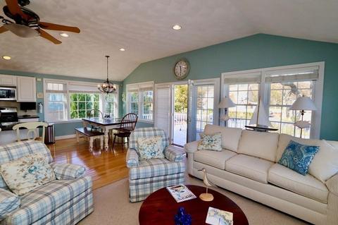 4 Harbor Rd, Gloucester, MA 01930 photo 16