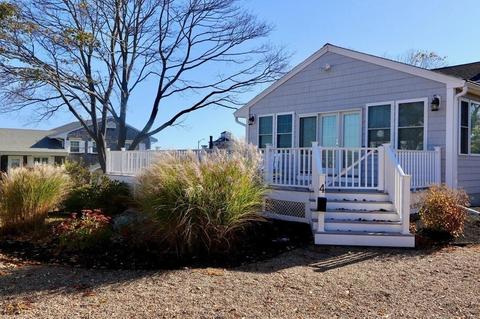 4 Harbor Rd, Gloucester, MA 01930 photo 11