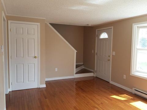 78 Crest Cir, Worcester, MA 01603 photo 9
