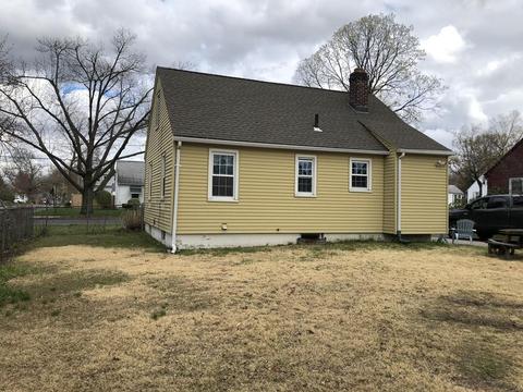 112 Lancaster St, Springfield, MA 01118 photo 3