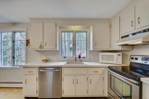 75 N Hill Ave, Needham, MA 02492 photo 11