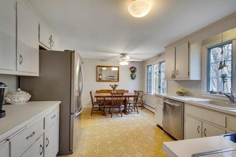 75 N Hill Ave, Needham, MA 02492 photo 10