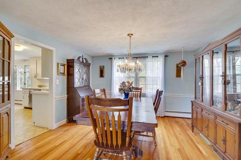 75 N Hill Ave, Needham, MA 02492 photo 8