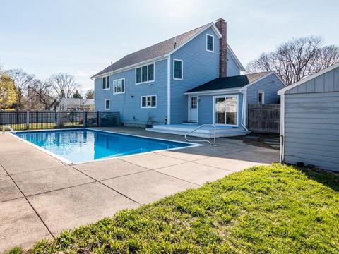 658 Western Ave, Gloucester, MA 01930 photo 1