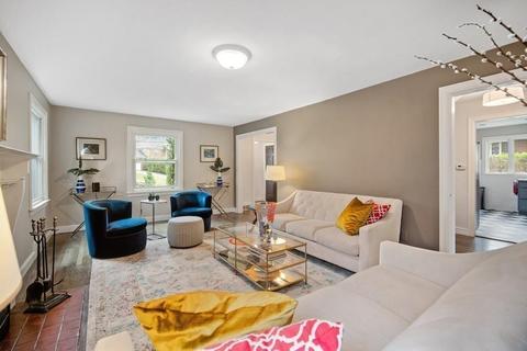 849 Dickinson St, Springfield, MA 01108 photo 12