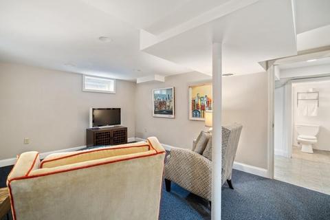 849 Dickinson St, Springfield, MA 01108 photo 24
