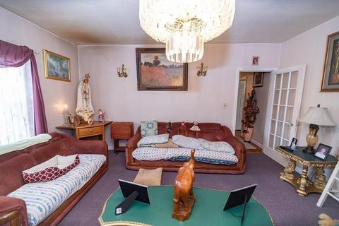 149 Nelson St, Fall River, MA 02721 photo 8