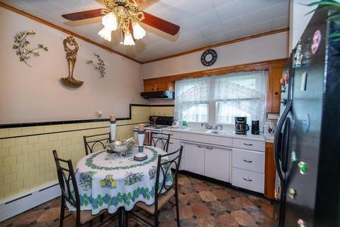 149 Nelson St, Fall River, MA 02721 photo 12