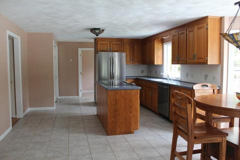63 Grafton Rd, Upton, MA 01568 photo 3