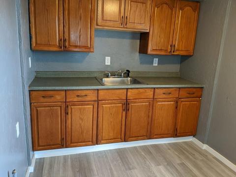 655 Grinnell St, Fall River, MA 02721 photo 4