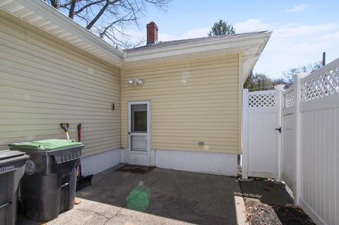 31 Arrowhead Ln, Dedham, MA 02026 photo 18