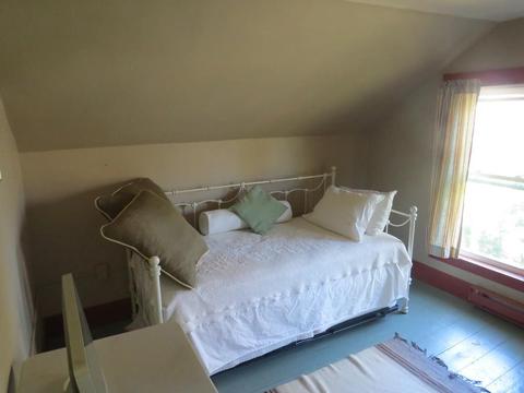 168 Ryan Rd, Northampton, MA 01062 photo 8