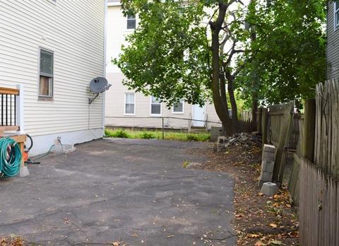 5 Hacker Ct, Worcester, MA 01603 photo 4