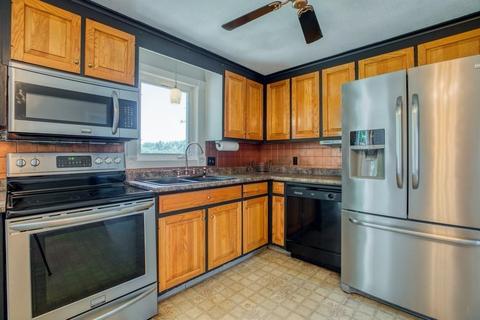 52 Aspen Rd, Springfield, MA 01128 photo 8