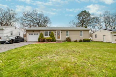 52 Aspen Rd, Springfield, MA 01128 photo 2