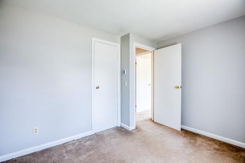 52 Aspen Rd, Springfield, MA 01128 photo 17