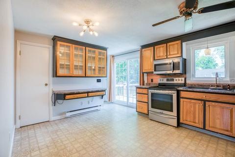 52 Aspen Rd, Springfield, MA 01128 photo 3