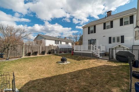 11 Blake St, Beverly, MA 01915 photo 4