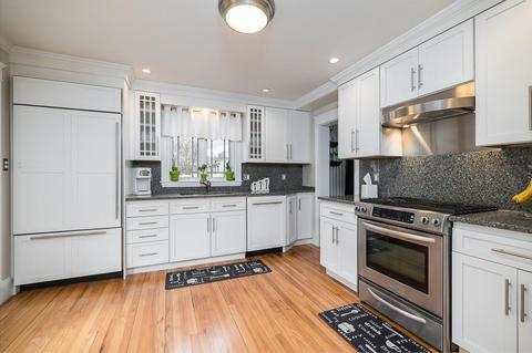11 Blake St, Beverly, MA 01915 photo 7