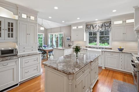 9 Tillinghast Dr, Hingham, MA 02043 photo 3