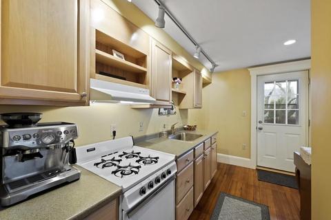 25 Exchange St, Gloucester, MA 01930 photo 8