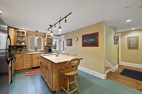 25 Exchange St, Gloucester, MA 01930 photo 4