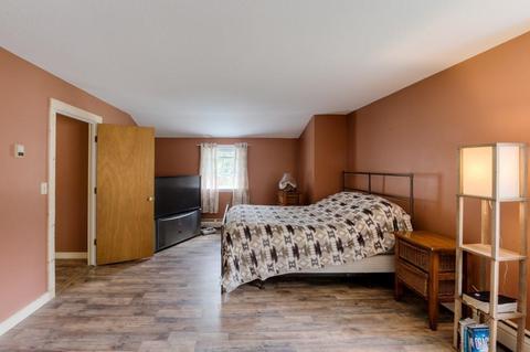32 Maple St, Sturbridge, MA 01566 photo 19