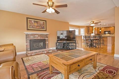 7 Down Ln, Mansfield, MA 02048 photo 8
