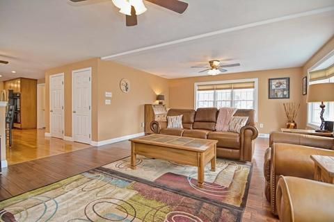 7 Down Ln, Mansfield, MA 02048 photo 6