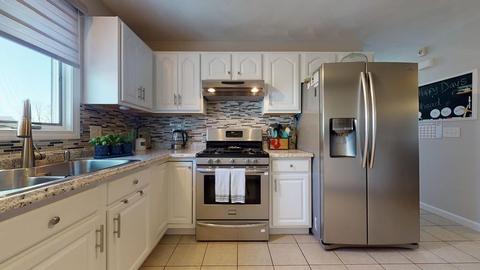 198 Mcmahon St, Fall River, MA 02721 photo 6