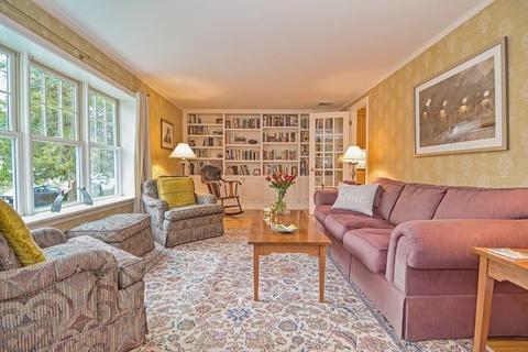 49 Pond St, Needham, MA 02492 photo 10