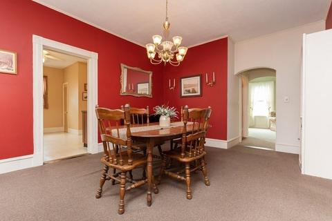 14 Summer St, Beverly, MA 01915 photo 11