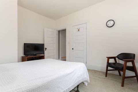 14 Summer St, Beverly, MA 01915 photo 24