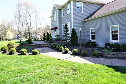 16 Bicknell Dr, Mendon, MA 01756 photo 3