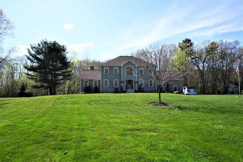 16 Bicknell Dr, Mendon, MA 01756 photo 1