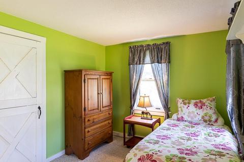 29 Hitching Post Ln, Barnstable, MA 02632 photo 13