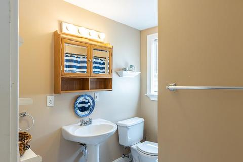 29 Hitching Post Ln, Barnstable, MA 02632 photo 18