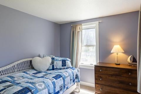 29 Hitching Post Ln, Barnstable, MA 02632 photo 11